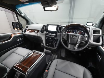 صورة 18 لـ 2022 Toyota GRAND ACE