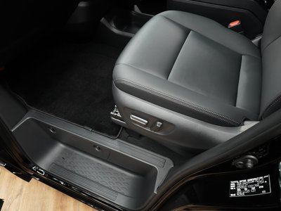 صورة 77 لـ 2022 Toyota GRAND ACE