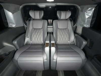 صورة 85 لـ 2022 Toyota GRAND ACE