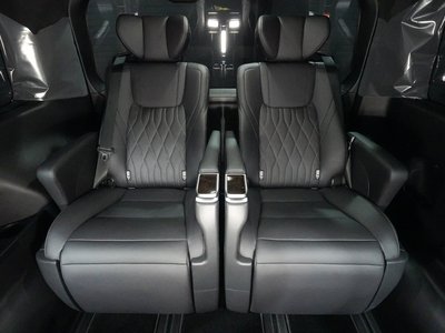 صورة 23 لـ 2022 Toyota GRAND ACE
