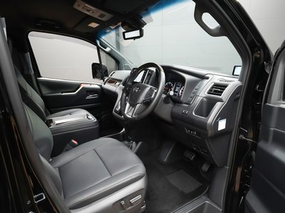 صورة 64 لـ 2022 Toyota GRAND ACE