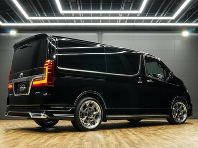 صورة 54 لـ 2022 Toyota GRAND ACE