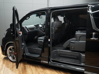 صورة 61 لـ 2022 Toyota GRAND ACE