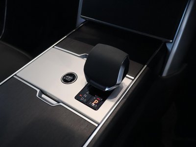 2024 LAND Rover RANGE ROVER thumbnail 38