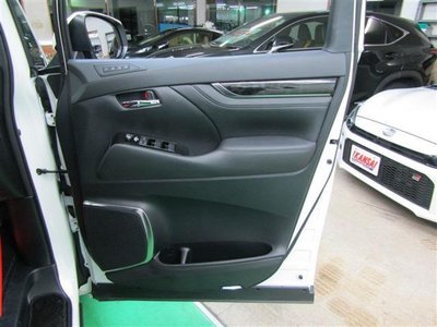 2023 Toyota ALPHARD 照片 40