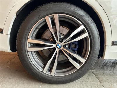 2021 BMW X7 thumbnail 33