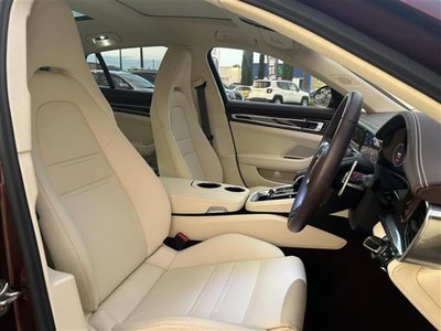 2023 Porsche PANAMERA thumbnail 27