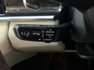 2023 Porsche PANAMERA photo 10