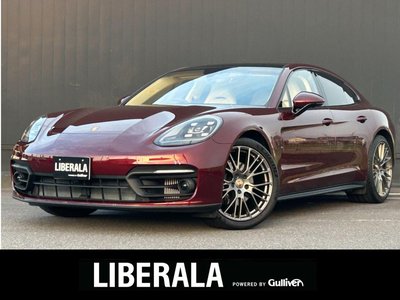 2023 Porsche PANAMERA photo 1