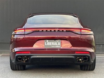 2023 Porsche PANAMERA thumbnail 36