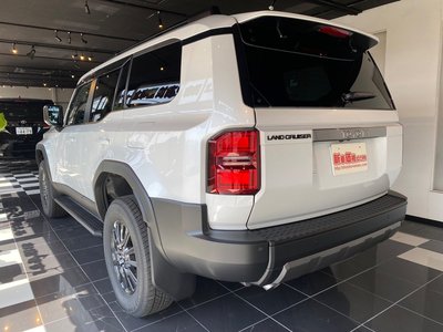 صورة 12 لـ 2024 Toyota LAND CRUISER 250
