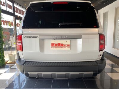 صورة 8 لـ 2024 Toyota LAND CRUISER 250