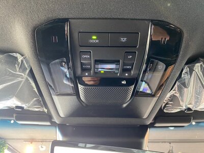 صورة 32 لـ 2024 Toyota LAND CRUISER 250