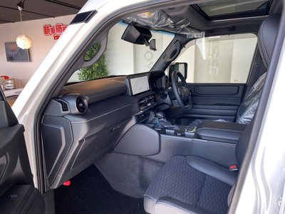 صورة 19 لـ 2024 Toyota LAND CRUISER 250