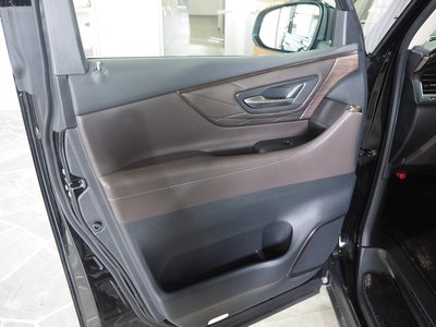صورة 20 لـ 2024 Toyota ALPHARD