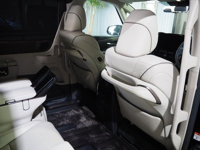 صورة 23 لـ 2024 Toyota ALPHARD