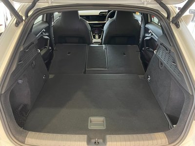 صورة مصغرة 32 لـ 2023 AUDI RS3 SPORTBACK