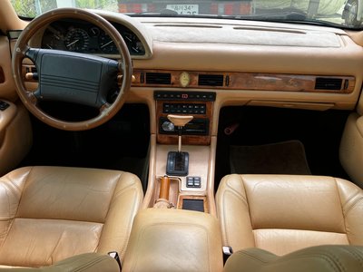 1995 Maserati QUATTROPORTE photo 4