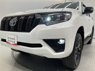 2023 Toyota LAND CRUISER PRADO photo 8