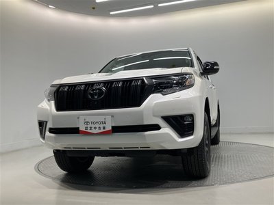 2023 Toyota LAND CRUISER PRADO photo 2