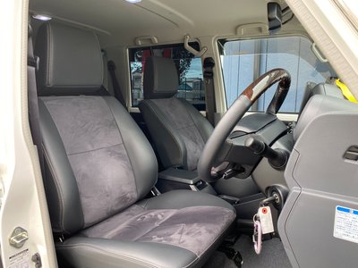 2025 Toyota LAND CRUISER 70 照片 22