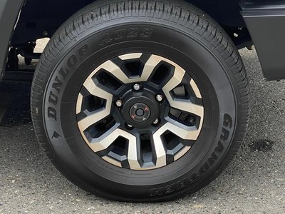 2025 Toyota LAND CRUISER 70 照片 21