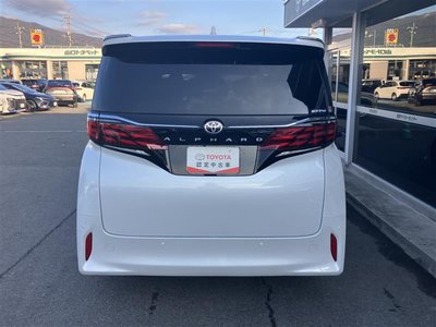 2024 Toyota ALPHARD — фото 6