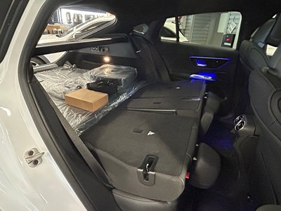 2026 Mercedes-BENZ GLC photo 12