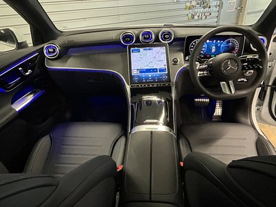2026 Mercedes-BENZ GLC photo 5