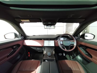 صورة 11 لـ 2025 LAND Rover RANGE ROVER EVOQUE