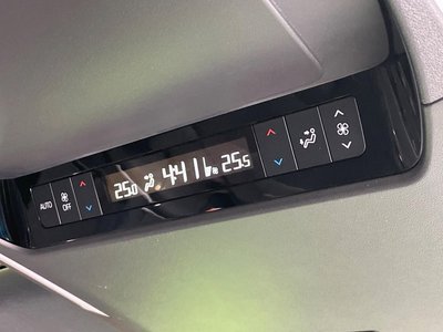 2025 Toyota ALPHARD 照片 52