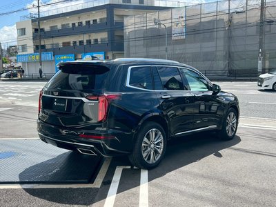 2025 Cadillac XT6 — фото 8