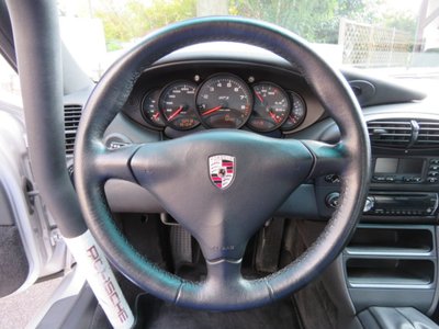 2000 Porsche 911 — миниатюра 26