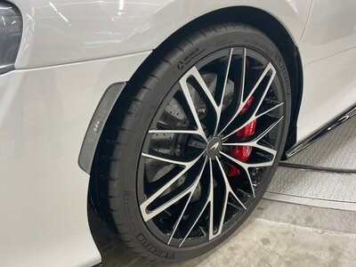 صورة 21 لـ 2024 Mclaren GT