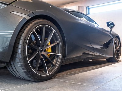 2019 Mclaren 720S thumbnail 26