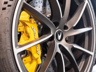 2019 Mclaren 720S thumbnail 17
