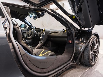 2019 Mclaren 720S thumbnail 30