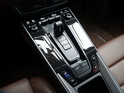 2026 Porsche 911 thumbnail 22