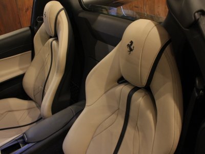 2022 Ferrari 812 GTS 照片 9