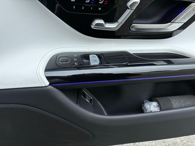 2025 Mercedes-BENZ GT AMG — миниатюра 32