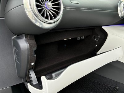 2025 Mercedes-BENZ GT AMG — миниатюра 22