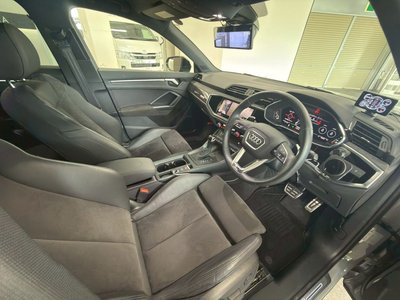 2021 AUDI RS Q3 照片 34