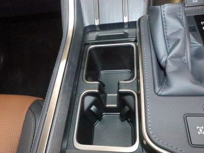 2025 Lexus GX photo 41