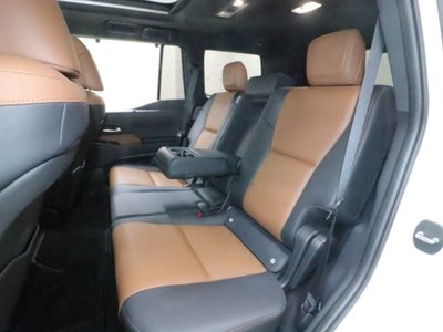 2025 Lexus GX photo 14