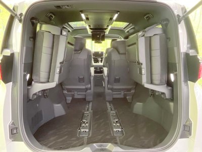 2025 Toyota ALPHARD — фото 47