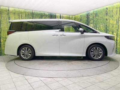2025 Toyota ALPHARD — фото 28