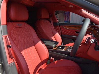 صورة 16 لـ 2021 Bentley FLYING SPUR