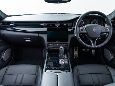 2021 Maserati QUATTROPORTE — фото 6