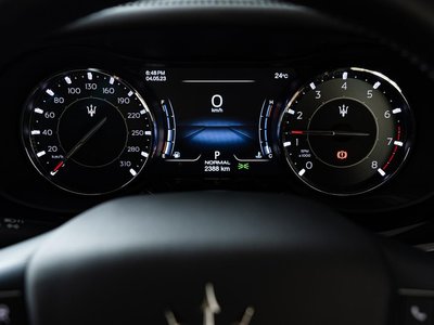 2021 Maserati QUATTROPORTE — фото 13