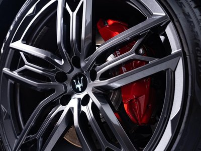 2021 Maserati QUATTROPORTE — фото 8